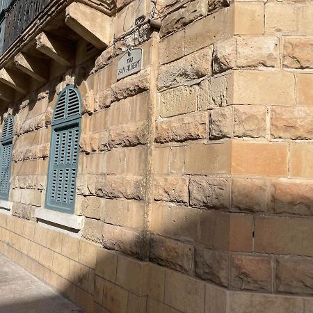 Parisio One Bedroom Maisonette In Sliema Ngoại thất bức ảnh
