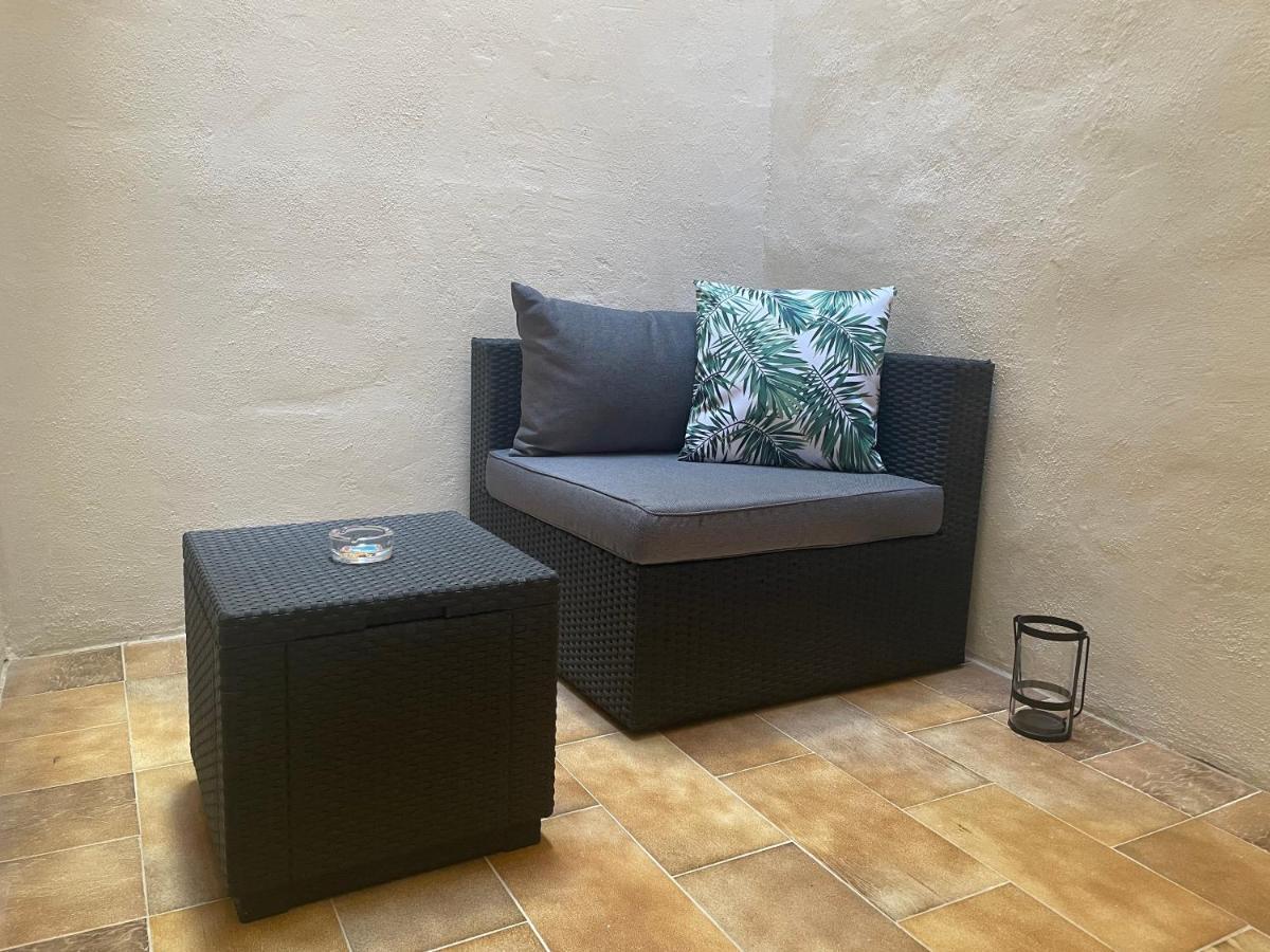 Parisio One Bedroom Maisonette In Sliema Ngoại thất bức ảnh